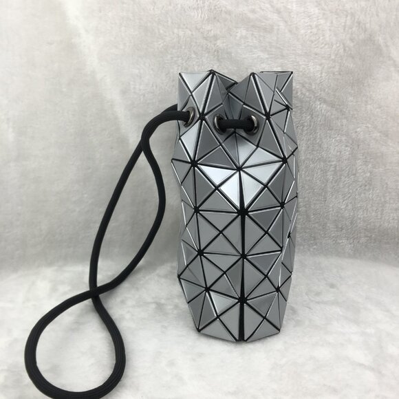 BEW BAO BAO ISSEY MIYAKE WRING silver shoulder bag - Picture 4 of 12